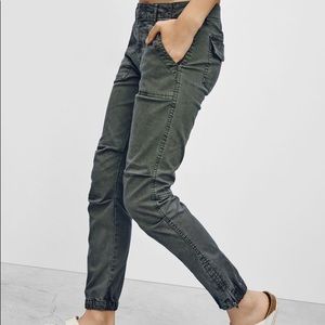Aritzia TNA Olive Green Cargo Pants